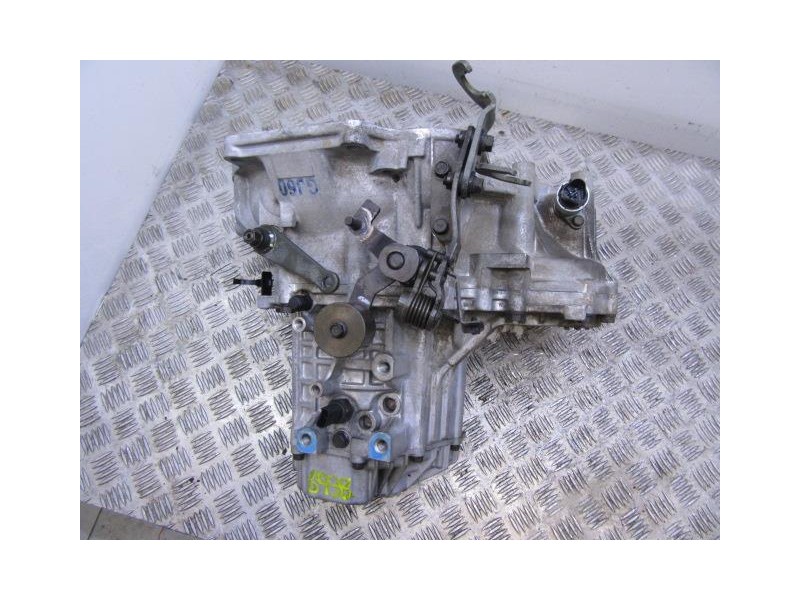 Recambio de cambio 5v (gasolina) : kia cerato : 1.6 g (104,96cv) [2005] para kia cerato 1.6 g referencia OEM IAM J41873  