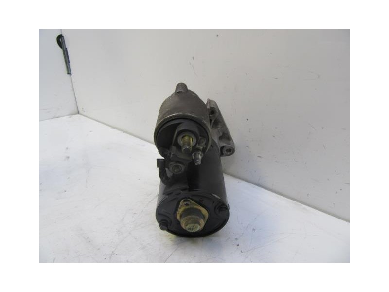 Recambio de motor arranque : ford fiesta : 1.3 g (69,34cv) [2003] para ford fiesta 1.3 g referencia OEM IAM 0001107410BOSH  