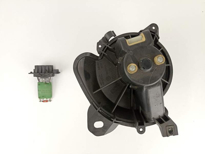 Recambio de motor calefaccion para fiat punto 1.3 jtd referencia OEM IAM 164230100 CON RESISTENCIA  