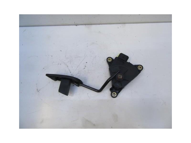 Recambio de potenciómetro aceleración : nissan micra : 1.2 g (80,22cv) [2003] para nissan micra 1.2 g referencia OEM IAM 18002AX