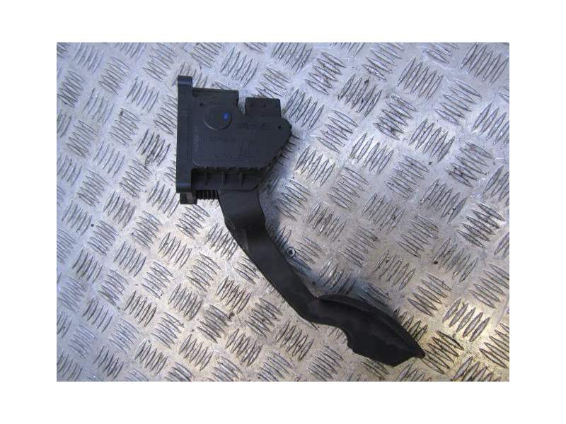 Recambio de potenciometro aceleracion para fiat punto 1.3 jtd referencia OEM IAM 55702020  