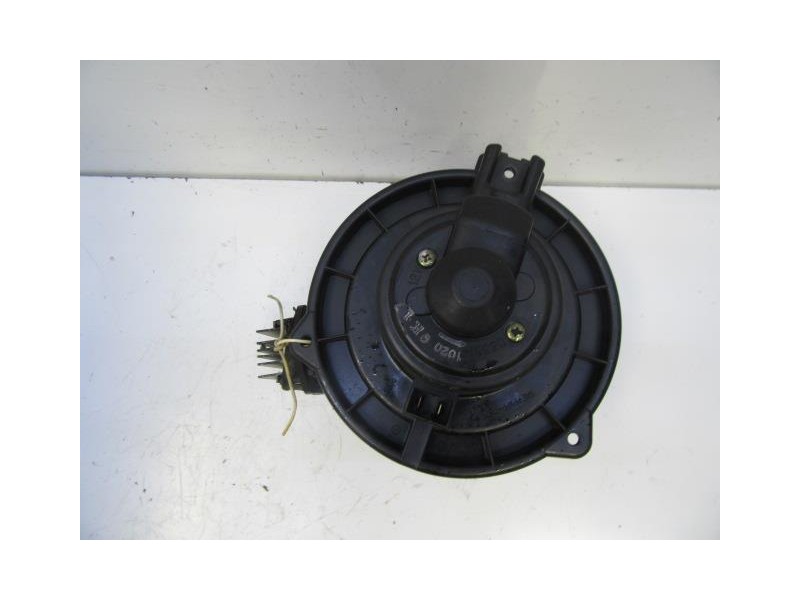 Recambio de motor calefaccion : kia carnival : 2.9 td (126,44cv) [2000] para kia carnival 2.9 td referencia OEM IAM CONRESISTENC