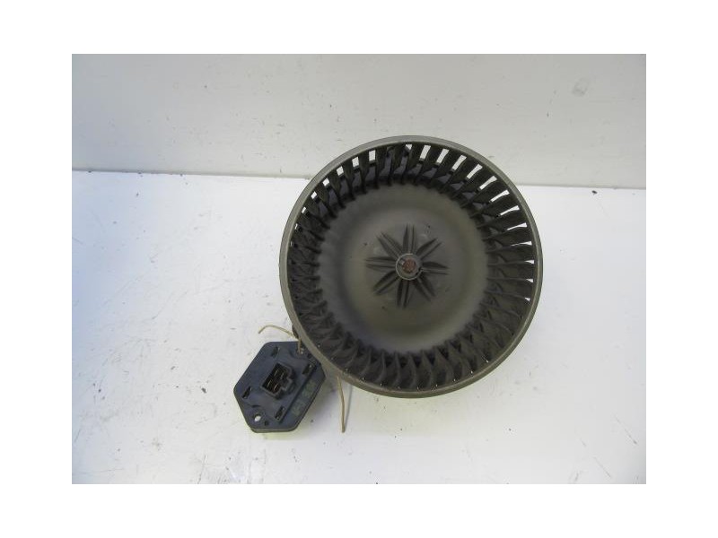 Recambio de motor calefaccion : kia carnival : 2.9 td (126,44cv) [2000] para kia carnival 2.9 td referencia OEM IAM CONRESISTENC