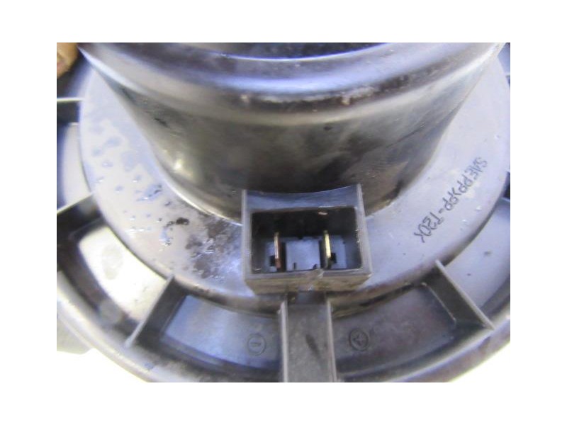 Recambio de motor calefaccion : kia carnival : 2.9 td (126,44cv) [2000] para kia carnival 2.9 td referencia OEM IAM CONRESISTENC