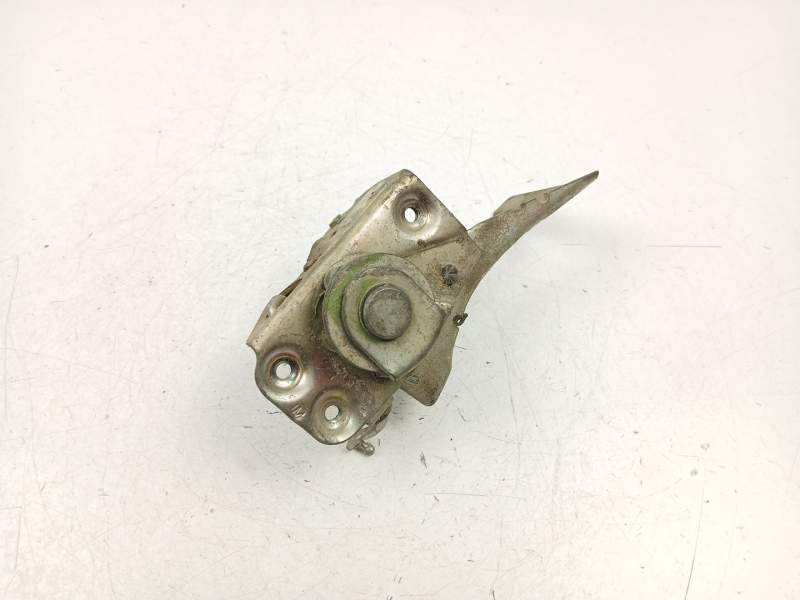 Recambio de cerradura puerta delantera derecha para lada niva 1.6 g referencia OEM IAM 4623763  