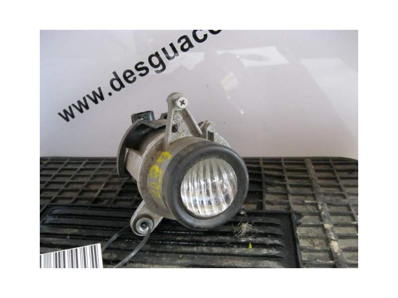 Recambio de antiniebla izquierdo para fiat punto 1.3 d ( 188a9000 ) referencia OEM IAM BLANCO  
