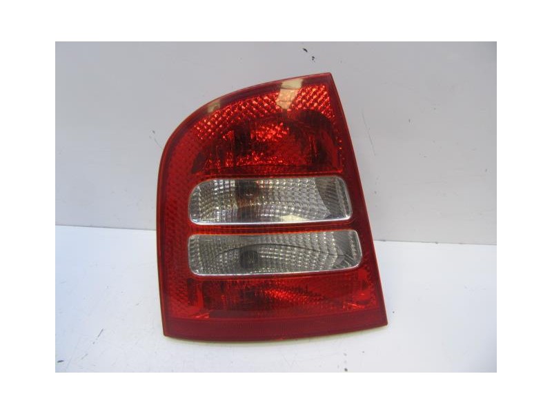 Recambio de piloto trasero izq. : skoda octavia : 1.9 tdi (130,52cv) fr [2003] para skoda octavia 1.9 tdi fr referencia OEM IAM 