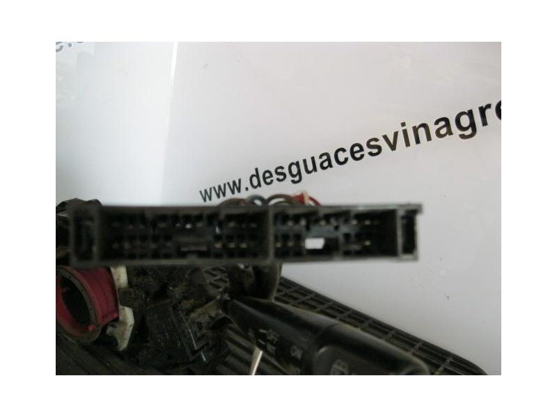 Recambio de mando luces y limpias : toyota corolla : 1.3 [1994] para toyota corolla 1.3 referencia OEM IAM   