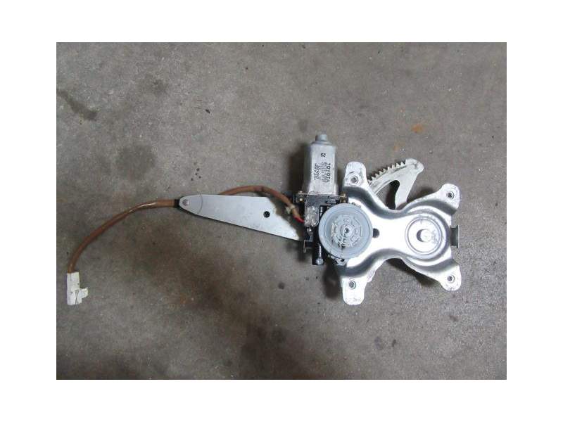 Recambio de elevalunas trasero derecho para lexus is 3.0 g automatico4p referencia OEM IAM 6980353010  