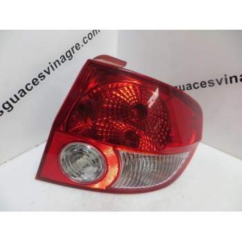 PILOTO TRASERO DERECHO 924201C010 