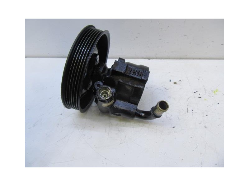 Recambio de bomba dirección : opel omega : 2.5 g (169,95cv) [1997] para opel omega 2.5 g referencia OEM IAM 90538732  