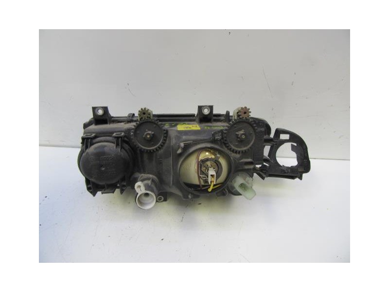 Recambio de faro dcho. : lancia delta : 1.6 g (103,33cv) [1998] para lancia delta 1.6 g referencia OEM IAM   