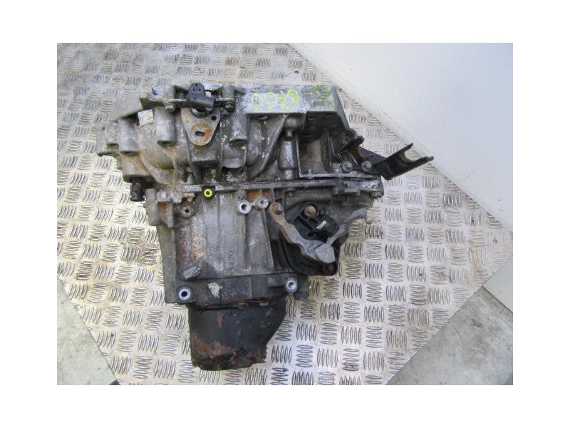 Recambio de cambio 5v (td/tdi) : nissan micra : 1.5 dci (65,26cv) [2003] para nissan micra 1.5 dci referencia OEM IAM JH3140  