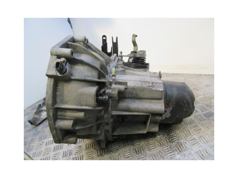 Recambio de cambio 5v (gasolina) : nissan micra : 1.2 g (80,22cv) [2003] para nissan micra 1.2 g referencia OEM IAM JH3103  