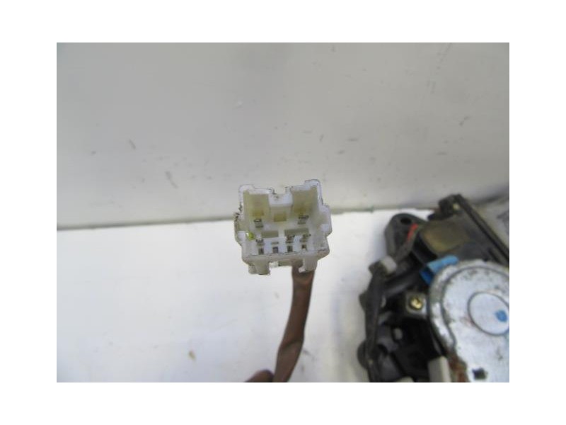 Recambio de elevalunas elec. tra. izq. : mitsubishi galant : 2.0 g (135,96cv) [1997] para mitsubishi galant 2.0 g referencia OEM