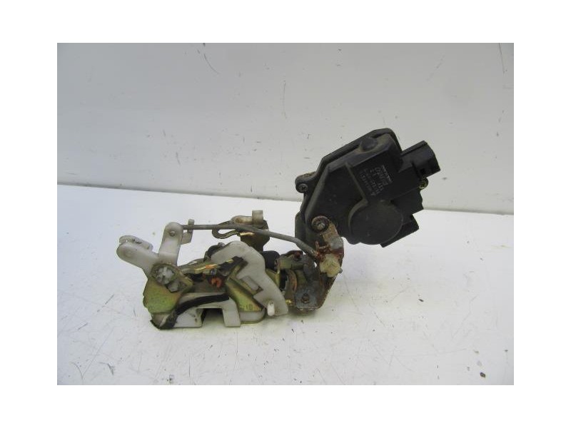 Recambio de cerradura pta. tras. izq. : mitsubishi galant : 2.0 g (135,96cv) [1997] para mitsubishi galant 2.0 g referencia OEM 