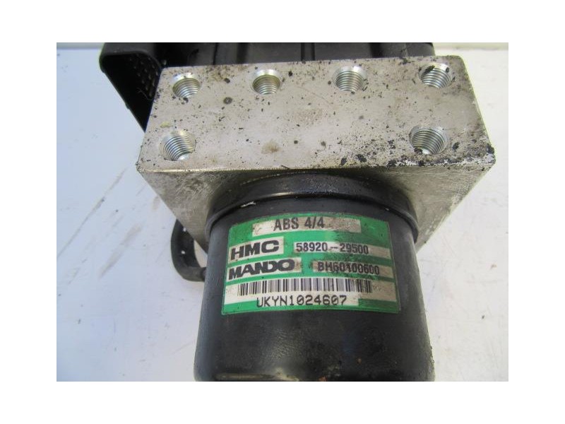 Recambio de abs : hyundai coupe : 2.0 g (138,68cv) 3p [2000] para hyundai coupe 2.0 g referencia OEM IAM 58920-29500  