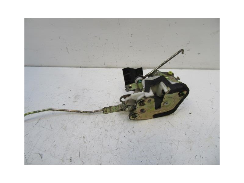 Recambio de cerradura pta. del. dch. : hyundai coupe : 2.0 g (138,68cv) 3p [2000] para hyundai coupe 2.0 g referencia OEM IAM   