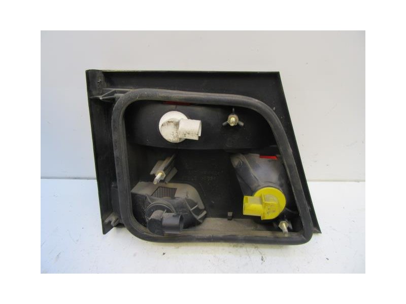 Recambio de piloto porton dch. : peugeot 806 : 2.0 d 5p [1997] para peugeot 806 2.0 d referencia OEM IAM   