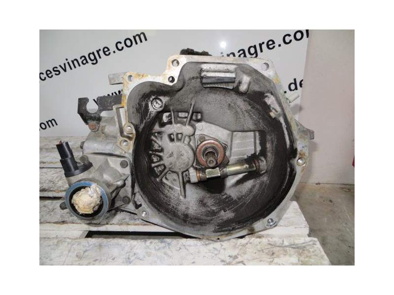 Recambio de caja cambios 5v turbo diesel para chrysler voyager 2.5td 03b 5p referencia OEM IAM A568  
