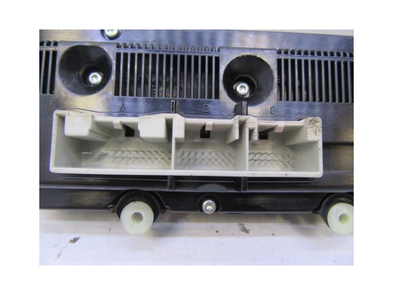 Recambio de mandos calefaccion : volkswagen touran : 1.9 tdi (100,61cv) [2003] para volkswagen touran 1.9 tdi referencia OEM IAM