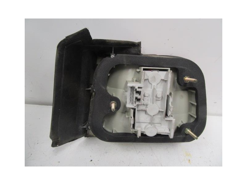 Recambio de piloto trasero izq. : lancia k : 2.0 g [1999] para lancia k 2.0 g referencia OEM IAM   