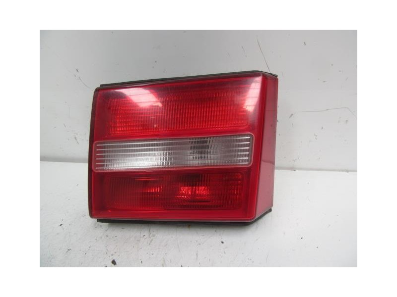 Recambio de piloto porton dch. : lancia k : 2.0 g [1999] para lancia k 2.0 g referencia OEM IAM   