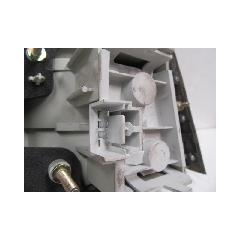 Recambio de piloto porton dch. : lancia k : 2.0 g [1999] para lancia k 2.0 g referencia OEM IAM   