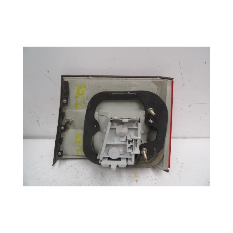 Recambio de piloto porton izq. : lancia k : 2.0 g [1999] para lancia k 2.0 g referencia OEM IAM   