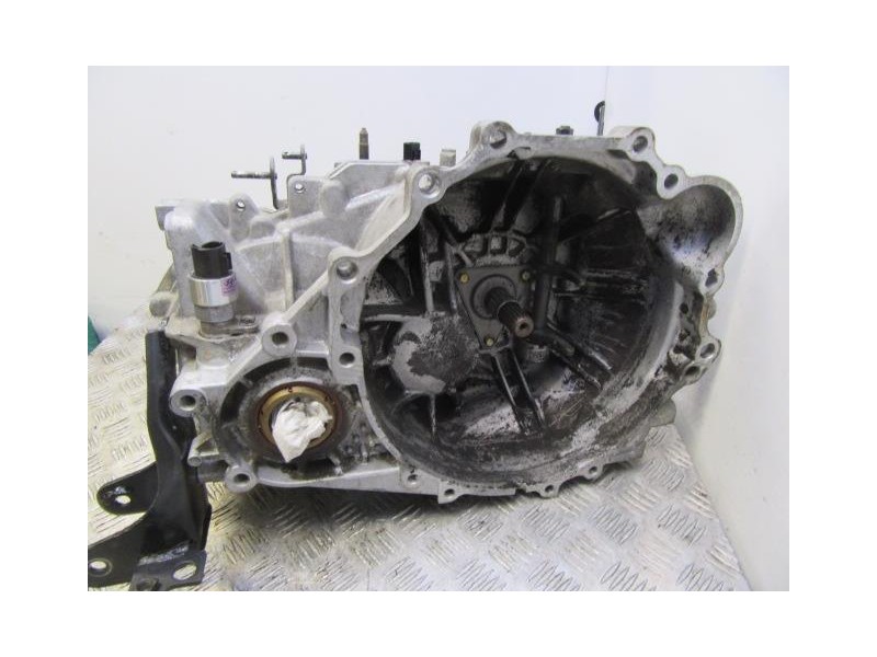 Recambio de cambio 5v (td/tdi) : kia cerato : 2.0 crdi (112,17cv) [2004] para kia cerato 2.0 crdi referencia OEM IAM L4S  