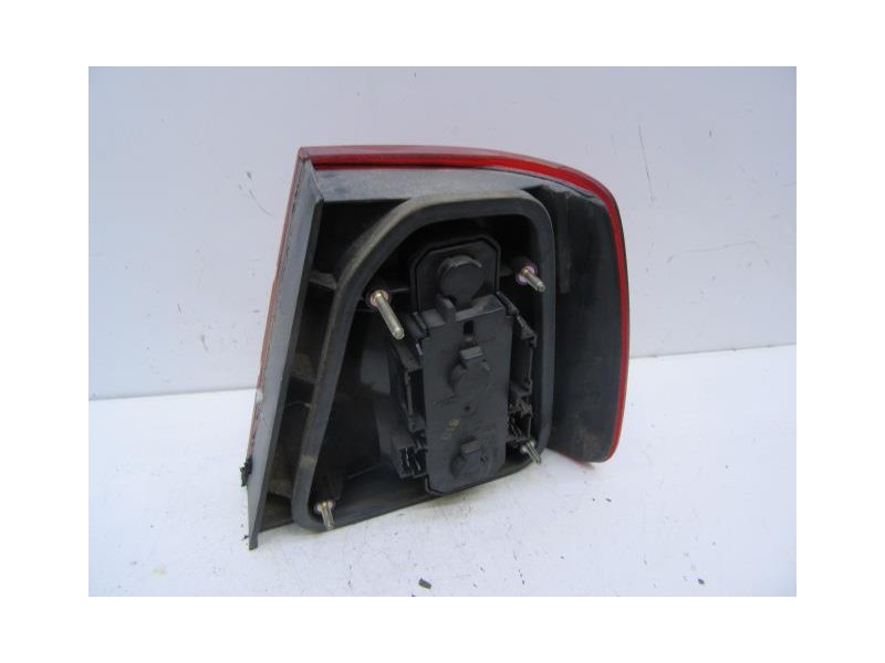 Recambio de piloto trasero izq. : volvo 940 : 0.1 d [1996] para volvo 940 0.1 d referencia OEM IAM   