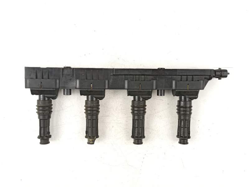Recambio de bobina para opel corsa c comfort referencia OEM IAM 1208012 0221503015 90560110