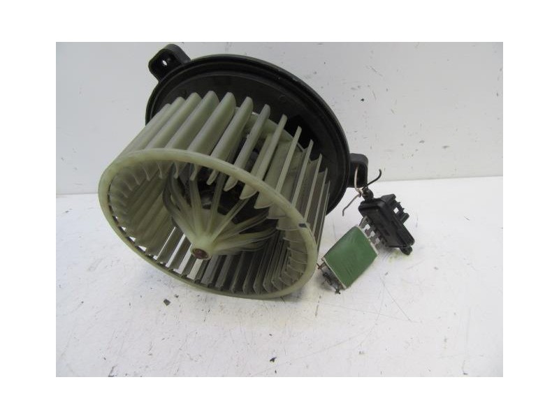 Recambio de motor calefaccion : lancia y10 : 1.2 g (59,82cv) [2002] para lancia y10 1.2 g referencia OEM IAM CONRESISTENCIA  