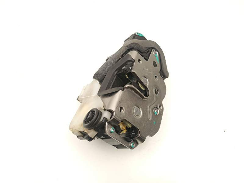 Recambio de cerradura puerta trasera derecha para chevrolet cruze hatchback (j305) 1.6 referencia OEM IAM 13578245 3027088 