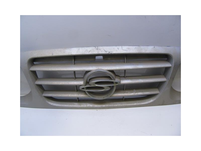 Recambio de rejilla : ssangyong actyon : 2.9 d (662.910) 3p [1999] para ssangyong actyon 2.9 d (662.910) referencia OEM IAM   