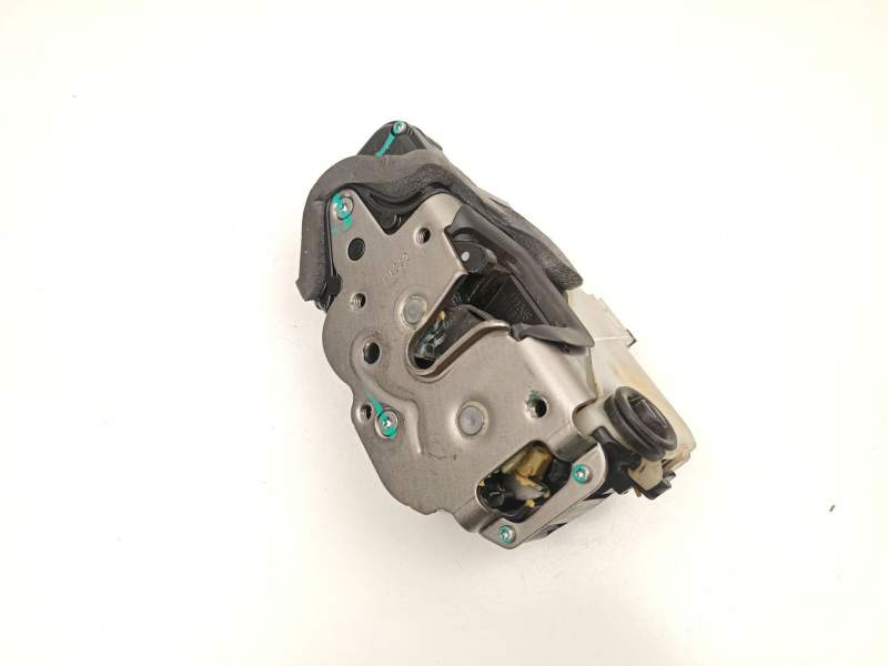 Recambio de cerradura puerta trasera izquierda para chevrolet cruze hatchback (j305) 1.6 referencia OEM IAM 13578244 3027090 