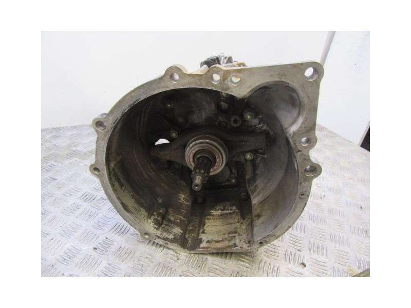 Recambio de cambio 5v (td/tdi) : tata safari : 1.9 td [2002] para tata safari 1.9 td referencia OEM IAM 268426103803  