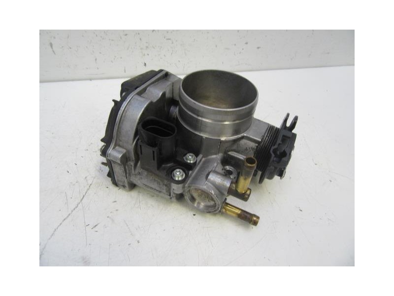 Recambio de caja mariposa : seat leon : 1.6 g 5v [2000] para seat leon 1.6 g 5v referencia OEM IAM 06A133064J  