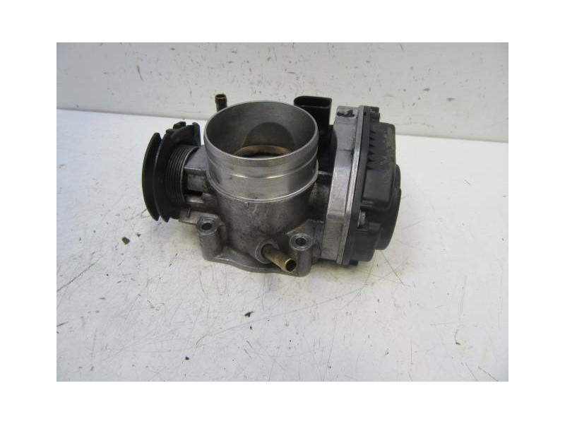 Recambio de caja mariposa : seat leon : 1.6 g 5v [2000] para seat leon 1.6 g 5v referencia OEM IAM 06A133064J  