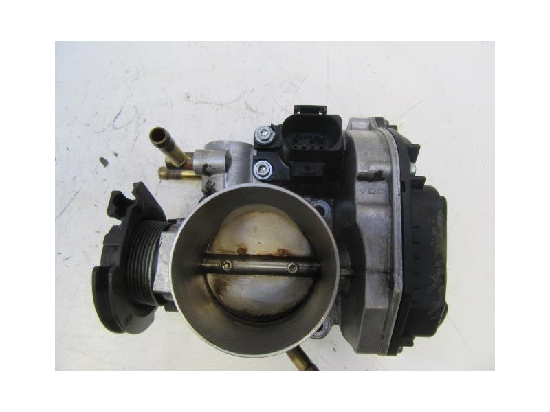 Recambio de caja mariposa : seat leon : 1.6 g 5v [2000] para seat leon 1.6 g 5v referencia OEM IAM 06A133064J  