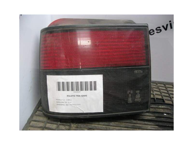 Recambio de piloto trasero izquierdo para renault 21 gasolina txi 12 v referencia OEM IAM 7701034262  