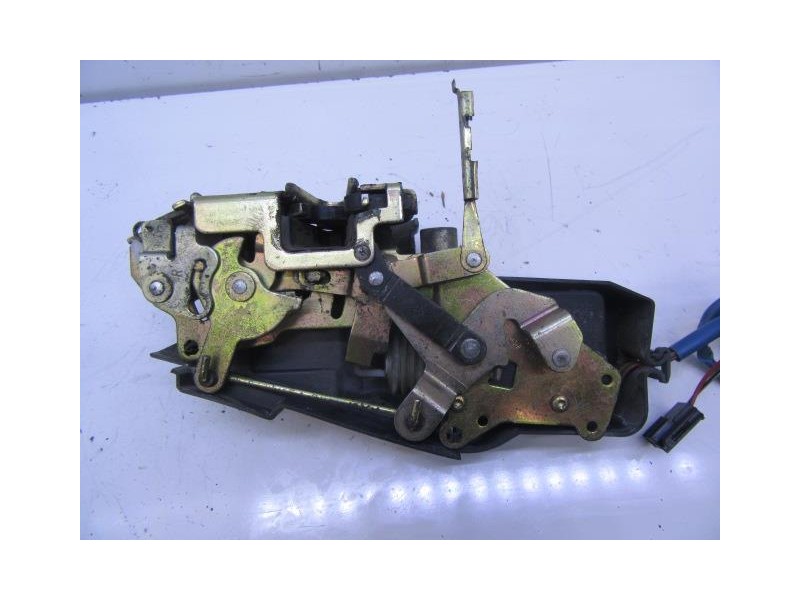 Recambio de cerradura pta. tras. dch. : volvo 850 : 2.5 td (140,04cv) [1996] para volvo 850 2.5 td referencia OEM IAM   