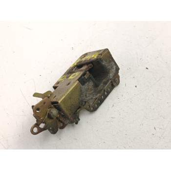 CERRADURA PUERTA DELANTERA DERECHA 701837016D 
