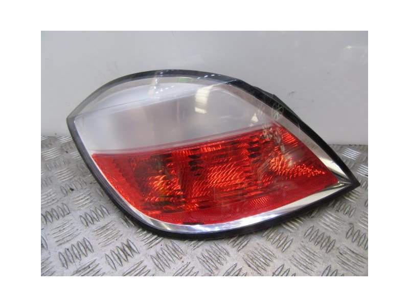Recambio de piloto trasero izquierdo para opel astra 1.7 cdti referencia OEM IAM   