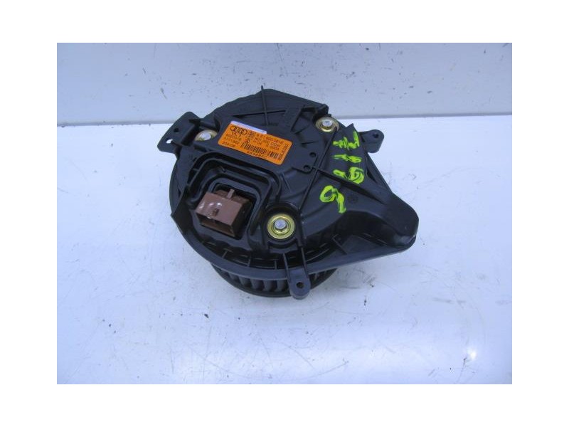 Recambio de motor calefaccion : audi a4 : 2.0 tdi (140,04cv) [2006] para audi a4 2.0 tdi referencia OEM IAM 8E1820021E  