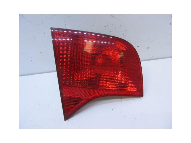 Recambio de piloto porton izq. : audi a4 : 2.0 tdi (140,04cv) [2006] para audi a4 2.0 tdi referencia OEM IAM   