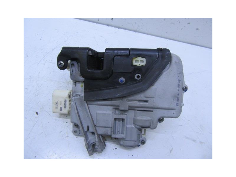 Recambio de cerradura pta. del. izq. : audi a4 : 2.0 tdi (140,04cv) [2006] para audi a4 2.0 tdi referencia OEM IAM   