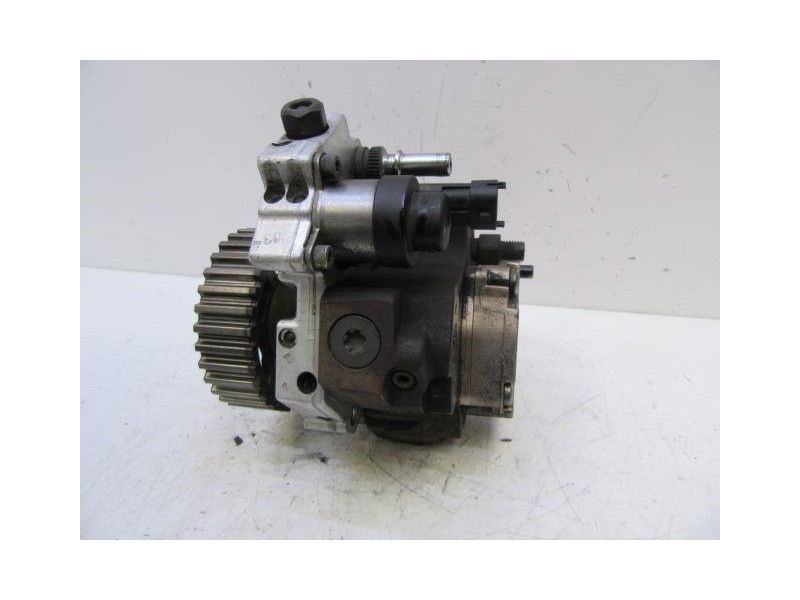 Recambio de bomba inyec. diesel : ford focus : 1.6 tdci (108,77cv) [2005] para ford focus 1.6 tdci referencia OEM IAM 0445010089