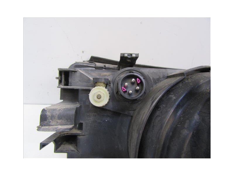 Recambio de faro izquierdo : audi 100 : 2.3 g (133,24cv) [1994] para audi 100 2.3 g referencia OEM IAM   