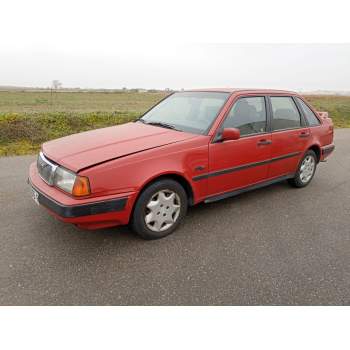 VOLVO 440 (445)